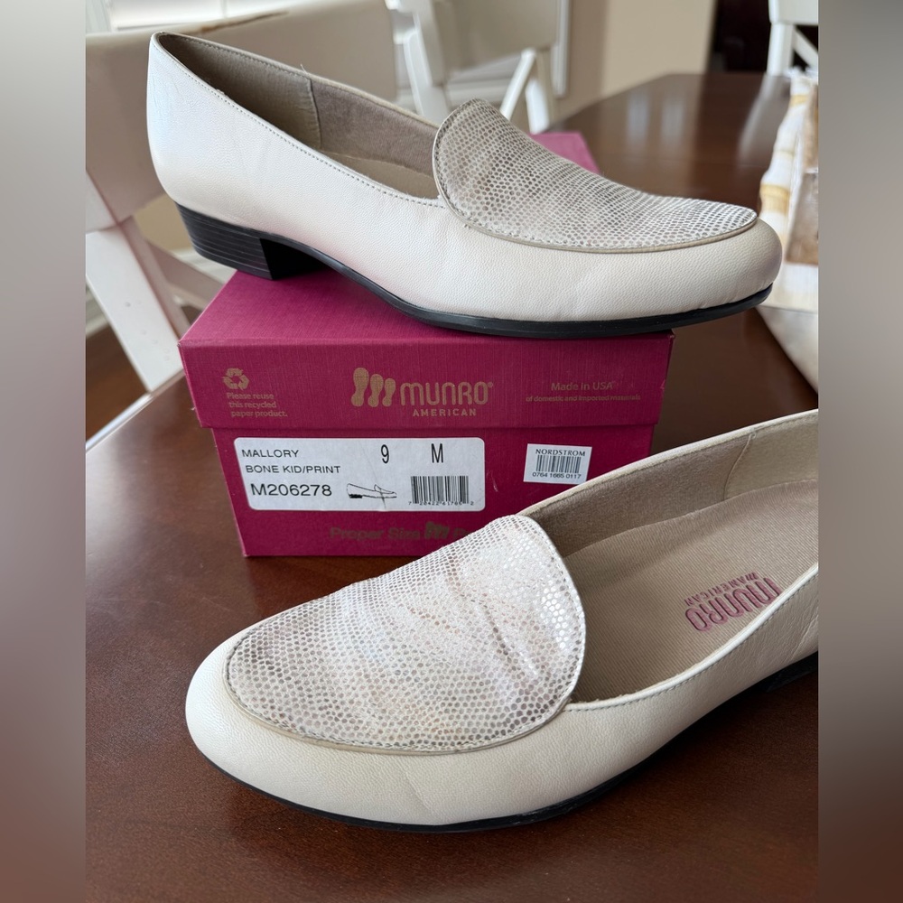 Munro Bone Textured Leather Slip-On Loafers